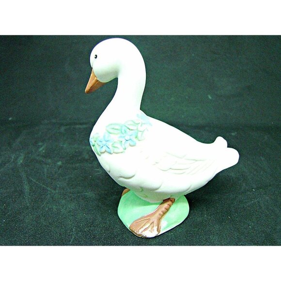 Vintage Ceramic White Duck Salt Pepper Shaker Decorative Flowers 3.5x3" Single - Picture 2 of 10